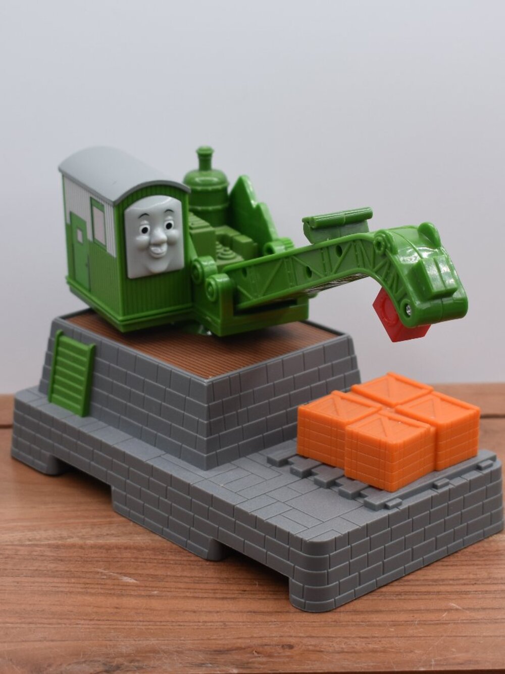 Thomas & Friends COLLIN THE CRANE Trackmaster 2009 Gullane R9491 Train Plastic